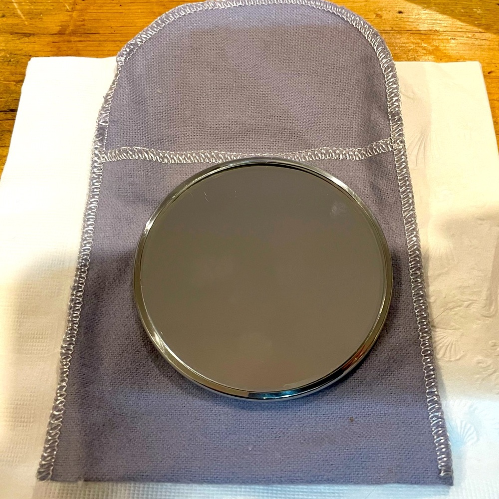 Inscribed Compact Mirror - Picture 4 of 5